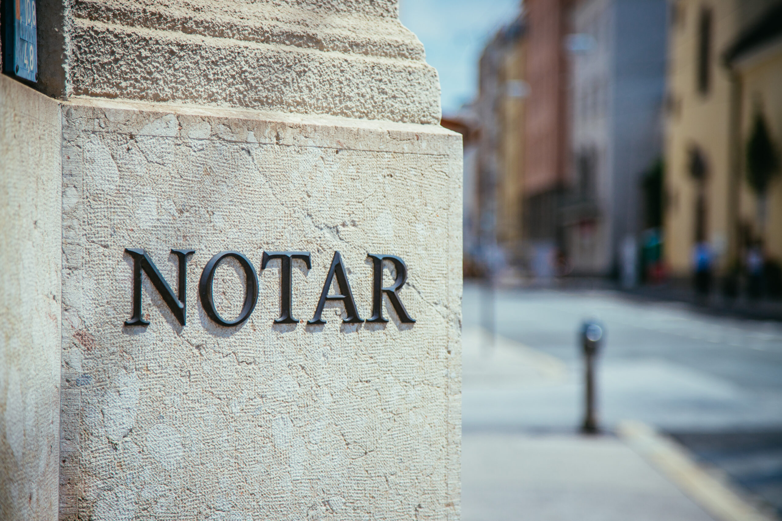 Was ist ein Notar? 1 adobestock 220289302 patrick daxenbichler notar 1 scaled