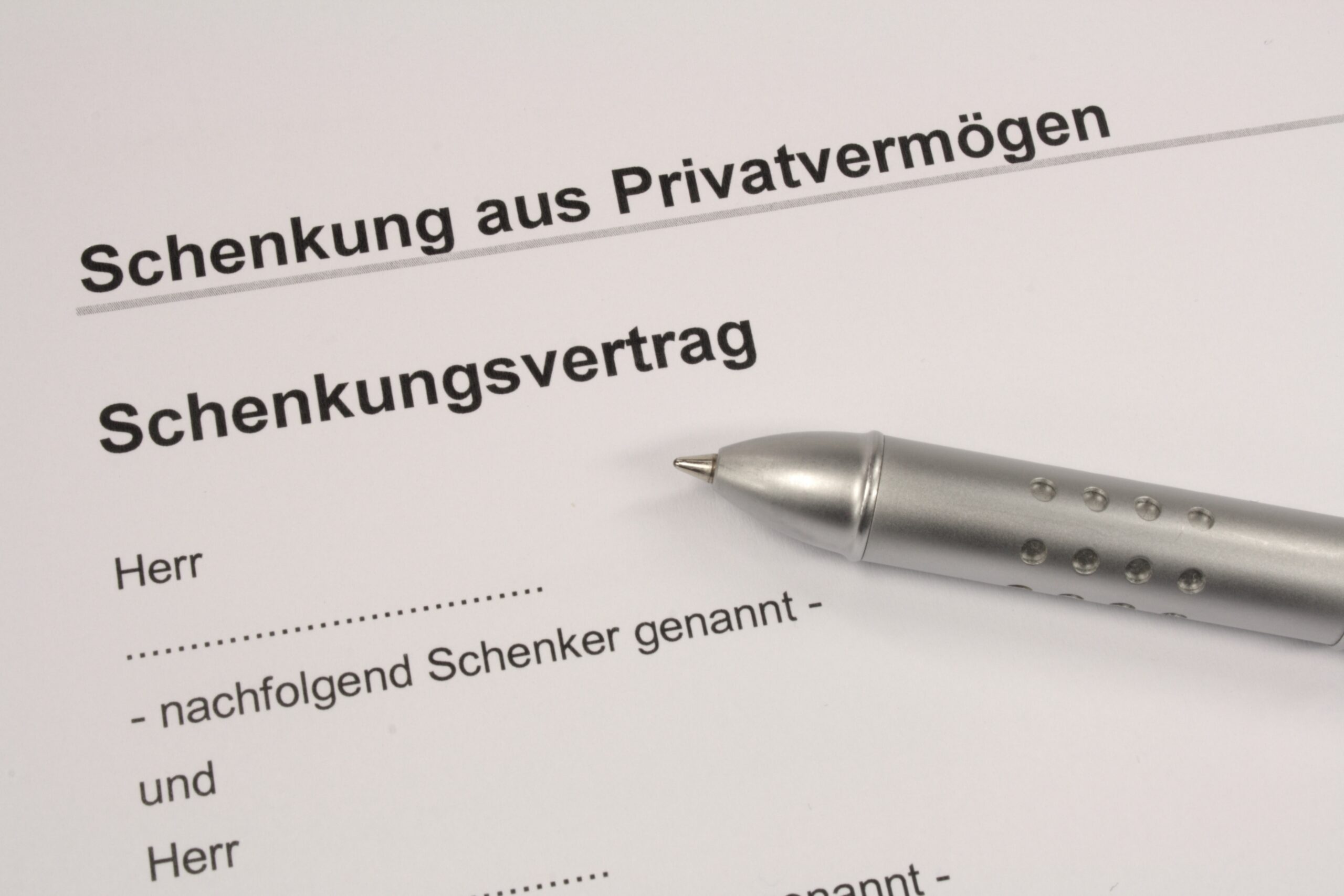 Schenkung eines Hauses: Eine Alternative zur Erbschaft? 1 Haus überschreiben